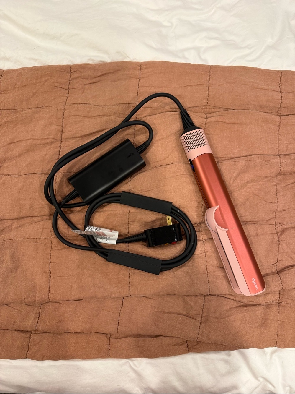 NWOT Dyson Airstrait